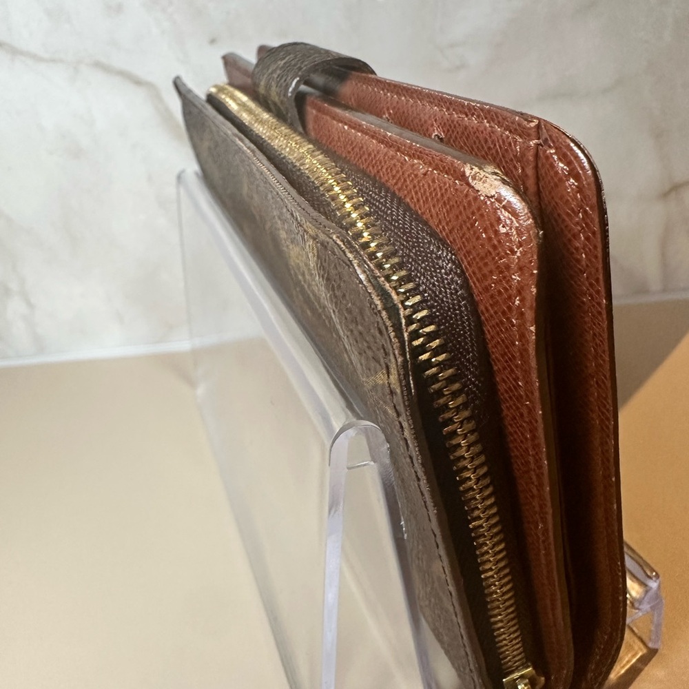 Louis Vuitton Monogram Zipper Passport Wallet - Picture 9 of 15